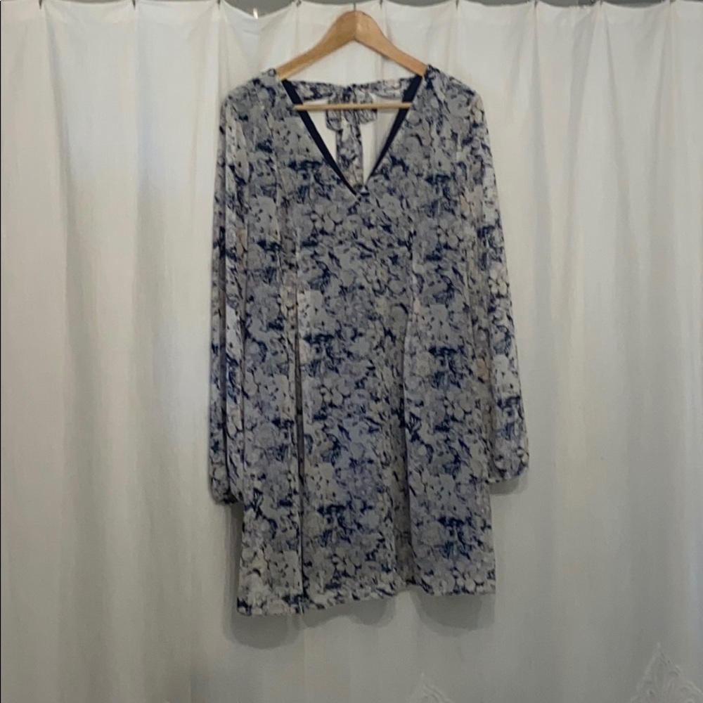 BCBGeneration dress worn once, in great condition!